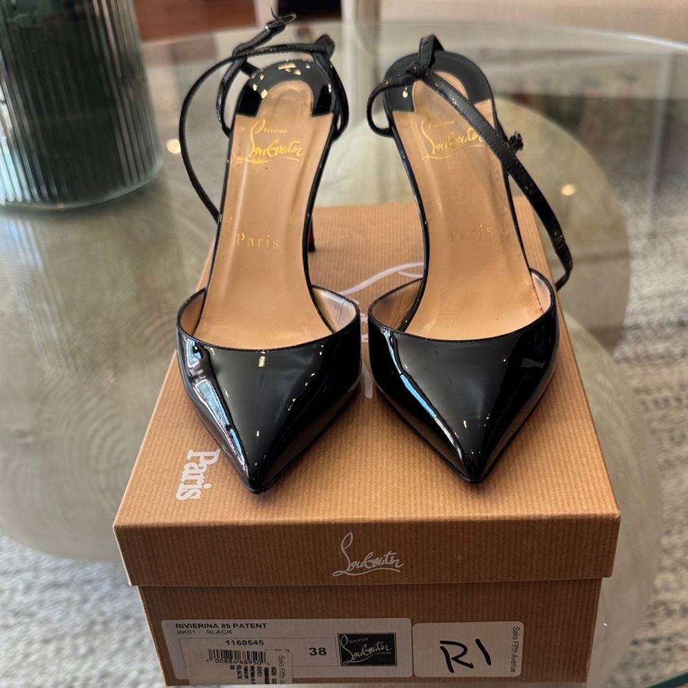 CHRISTIAN LOUBOUTIN rivierina heels 38